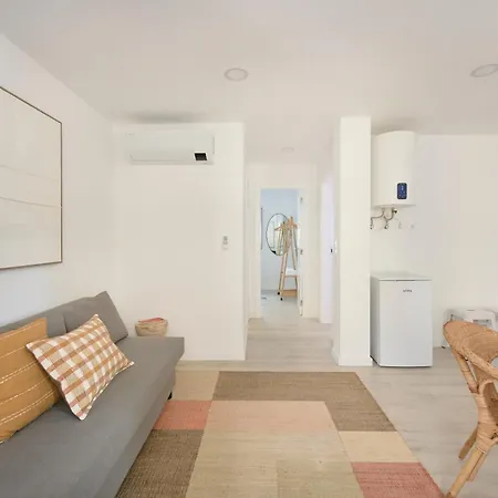 & Charm With Ac, By Timecooler 公寓 *